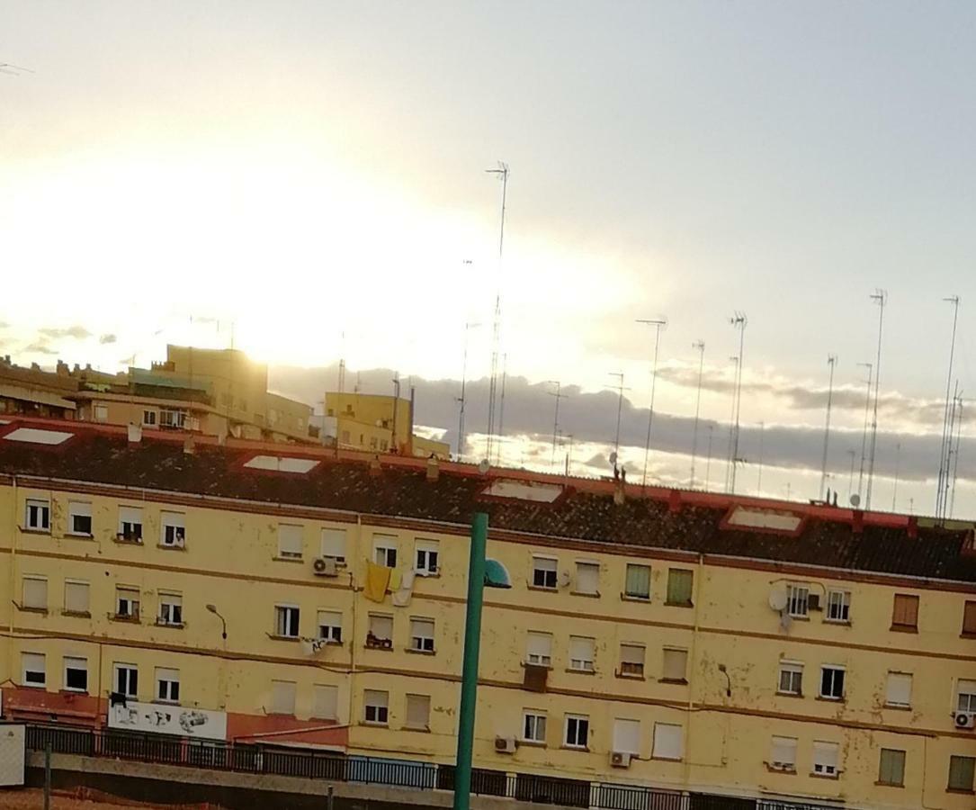 Ferienwohnung Acogedor Saragossa Exterior foto
